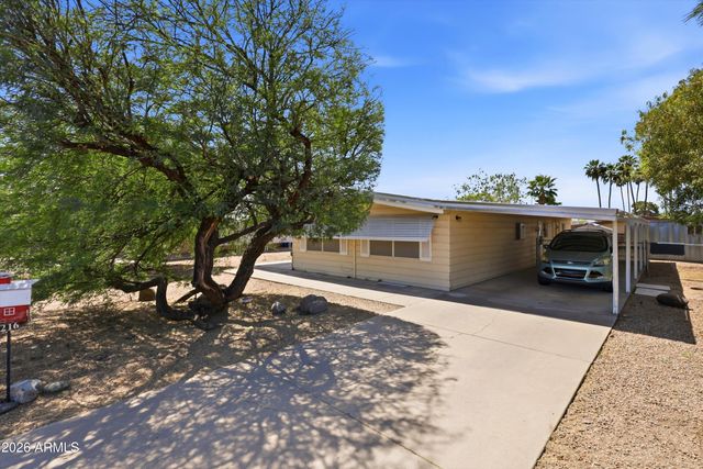 18216 N 5TH Place, Phoenix, AZ 85022