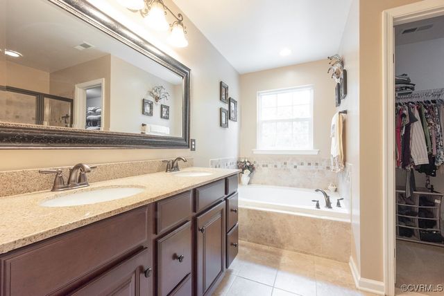 1431 Quiet Forest Ln, South Chesterfield, VA 23834