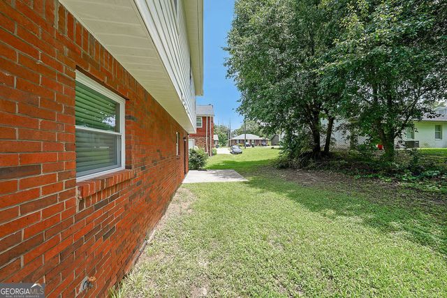 1249 Pinedale Circle NW, Conyers, GA 30012