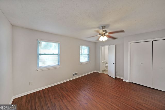 1249 Pinedale Circle NW, Conyers, GA 30012