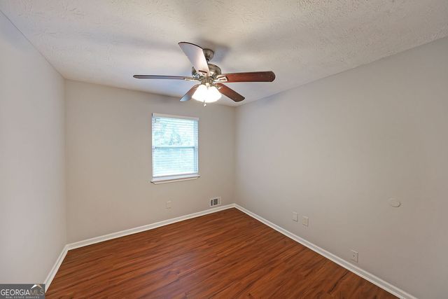 1249 Pinedale Circle NW, Conyers, GA 30012