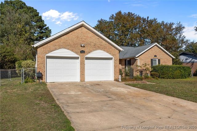 7048 Evanston Street, Fayetteville, NC 28314