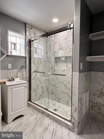 3254 N FRONT ST, Philadelphia, PA 19140