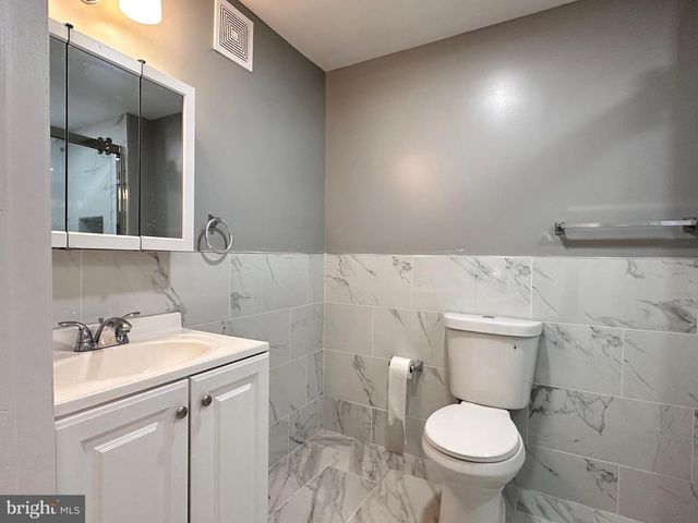 3254 N FRONT ST, Philadelphia, PA 19140