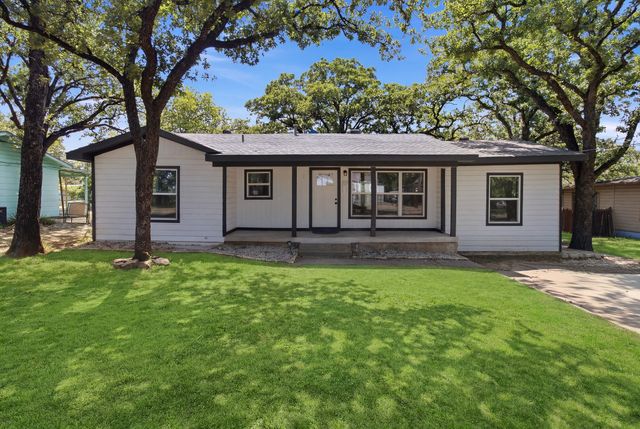 800 Winnie Street, Fort Worth, TX 76112