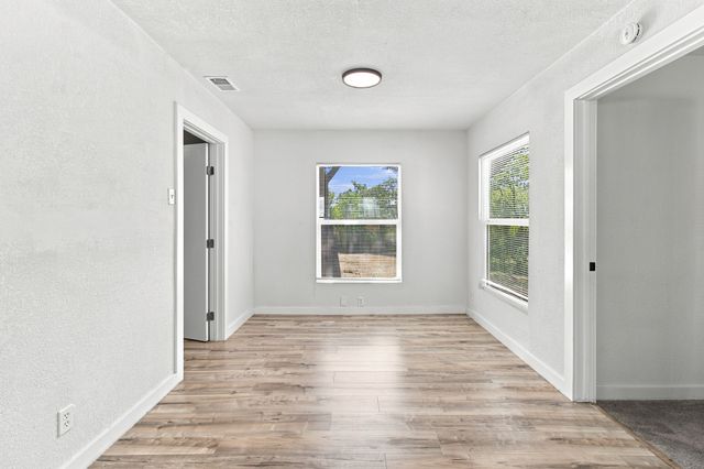 800 Winnie Street, Fort Worth, TX 76112