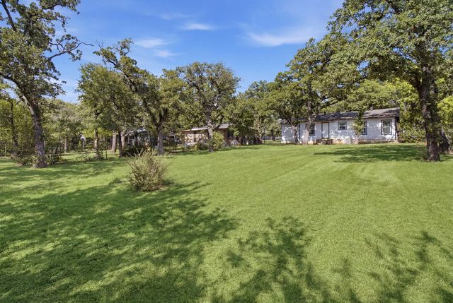 800 Winnie Street, Fort Worth, TX 76112