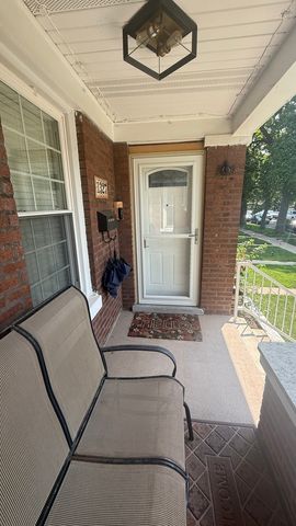 1327 Euclid Avenue, Berwyn, IL 60402