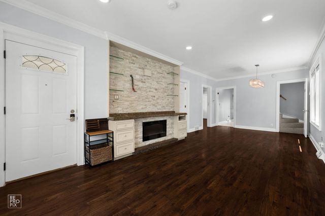 1327 Euclid Avenue, Berwyn, IL 60402