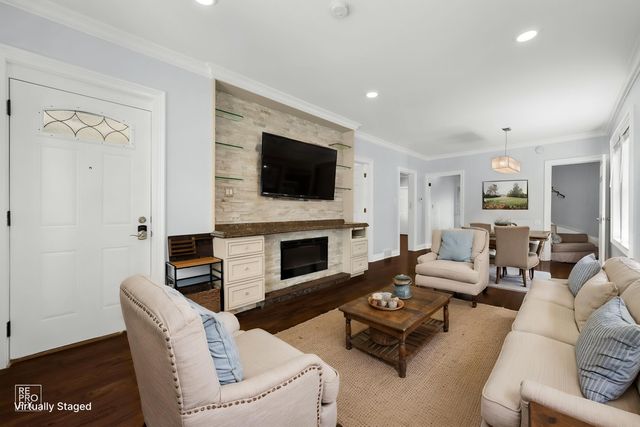 1327 Euclid Avenue, Berwyn, IL 60402
