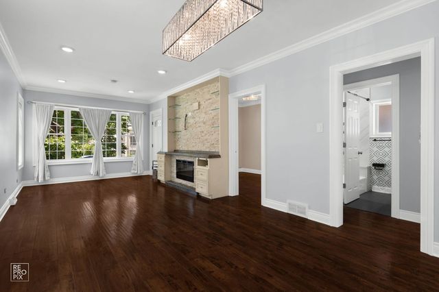 1327 Euclid Avenue, Berwyn, IL 60402
