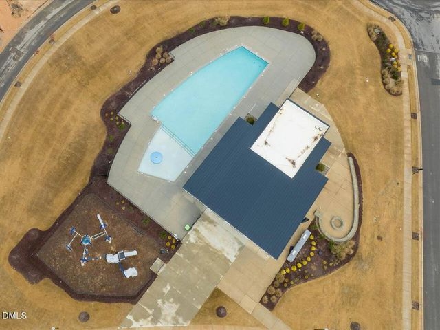 1016 Bolton Pointe Drive, Zebulon, NC 27597