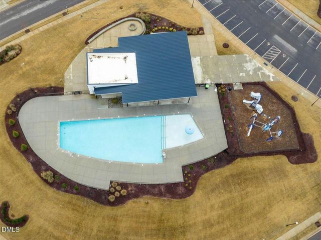 1016 Bolton Pointe Drive, Zebulon, NC 27597