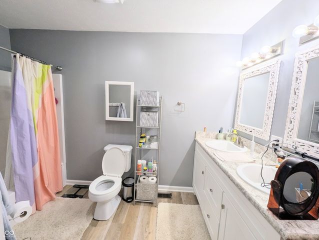 327 W Davis Street, Greensburg, IN 47240