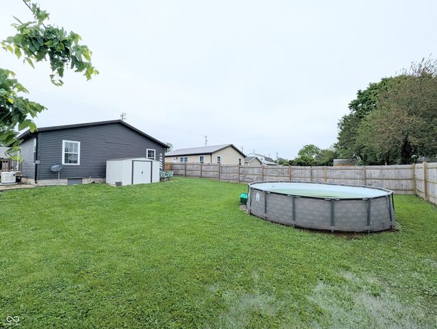 327 W Davis Street, Greensburg, IN 47240