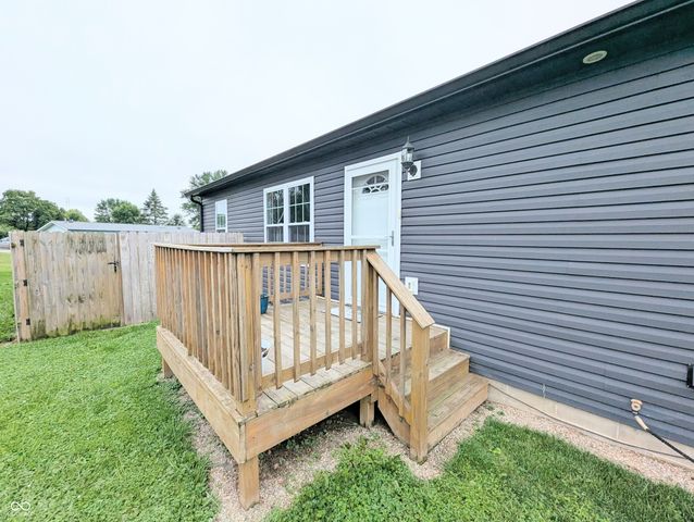 327 W Davis Street, Greensburg, IN 47240