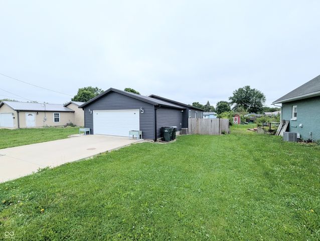 327 W Davis Street, Greensburg, IN 47240