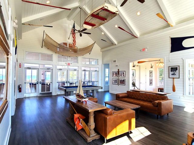 639 Cadence CIRCLE, Lake Geneva, WI 53147