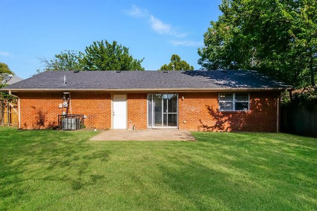 621 N Juniper Avenue, Midwest City, OK 73130