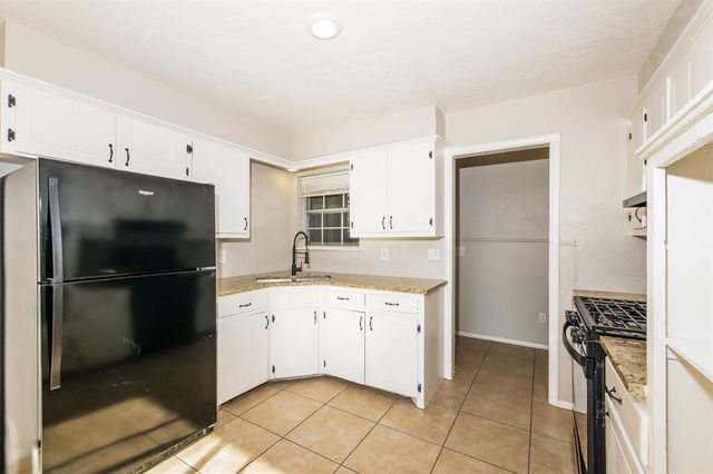 621 N Juniper Avenue, Midwest City, OK 73130