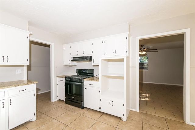 621 N Juniper Avenue, Midwest City, OK 73130