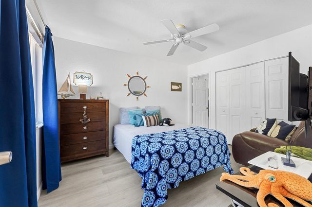 6148 Eaton Street, West Palm Beach, FL 33411