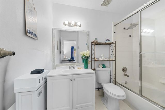 6148 Eaton Street, West Palm Beach, FL 33411