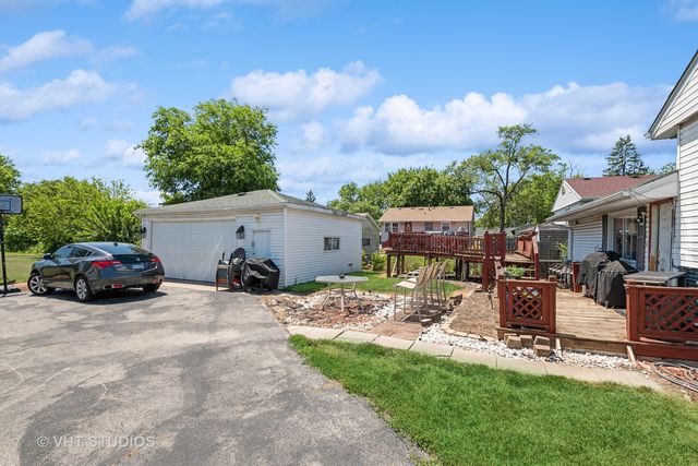 202 E Rose Street, Glenwood, IL 60425