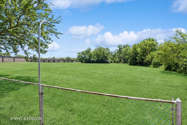 202 E Rose Street, Glenwood, IL 60425