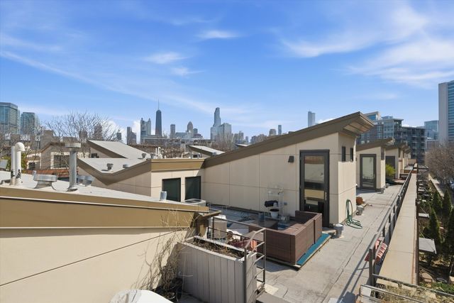 945 N Kingsbury Street 119, Chicago, IL 60610