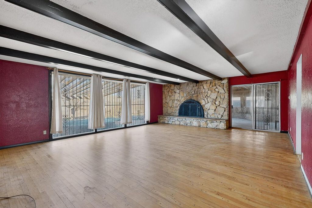 Image 12 of property listing at 2511 General Marshall Street NE, Albuquerque, NM 87112