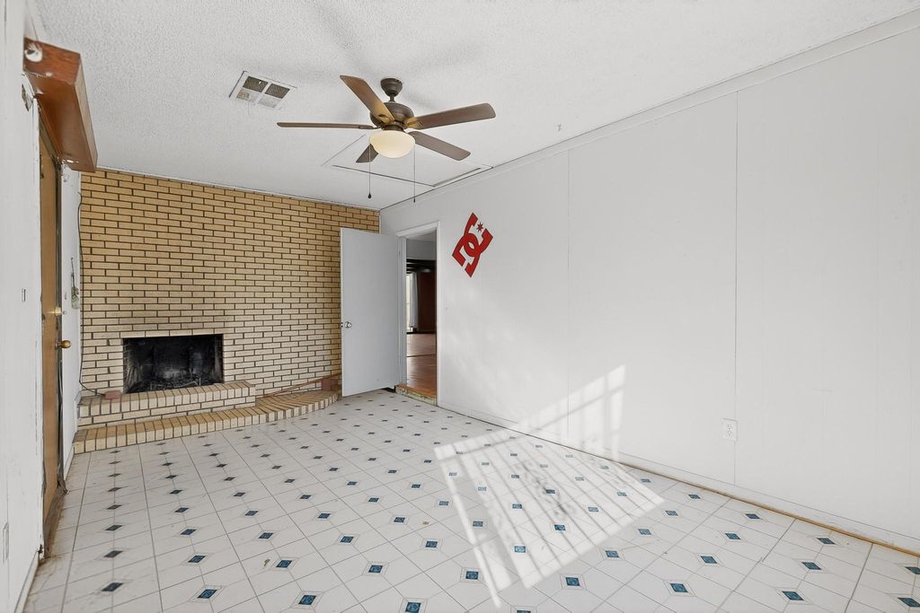 Image 17 of property listing at 2511 General Marshall Street NE, Albuquerque, NM 87112