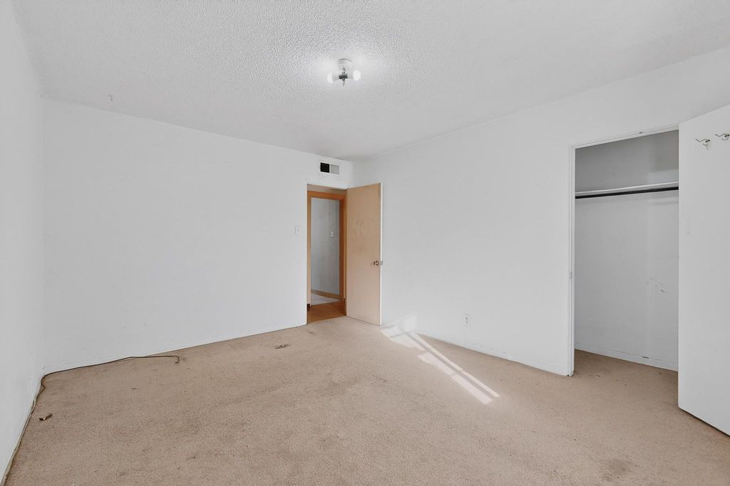 Image 21 of property listing at 2511 General Marshall Street NE, Albuquerque, NM 87112