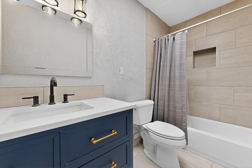 Image 22 of property listing at 2511 General Marshall Street NE, Albuquerque, NM 87112