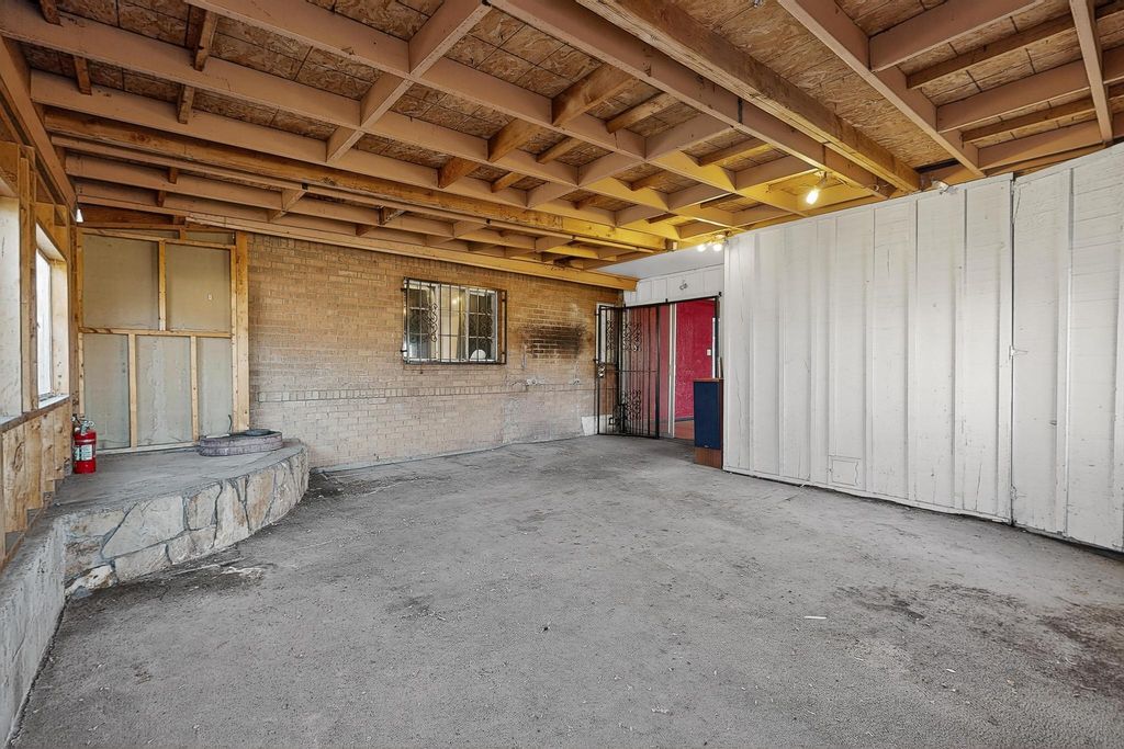 Image 32 of property listing at 2511 General Marshall Street NE, Albuquerque, NM 87112