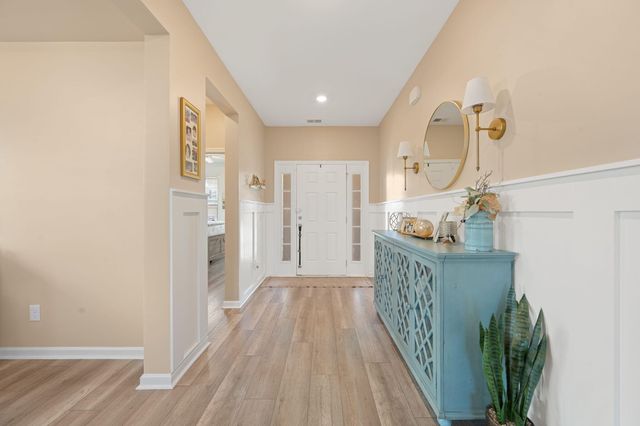 215 Squire Pope Road, Summerville, SC 29486