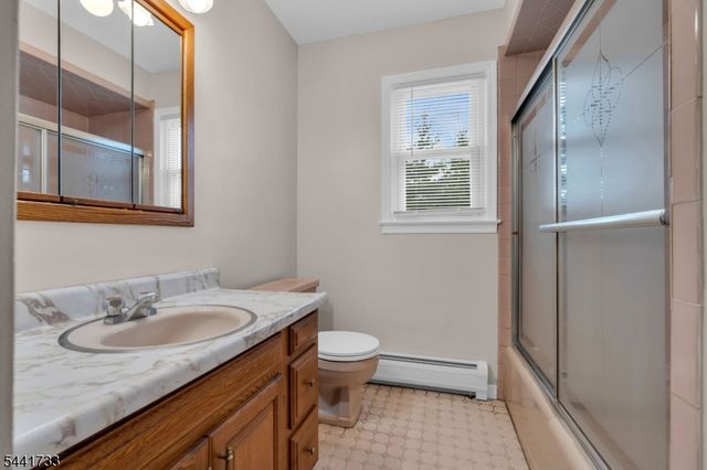 364 Franklin Ave, Kenilworth Boro, NJ 07033