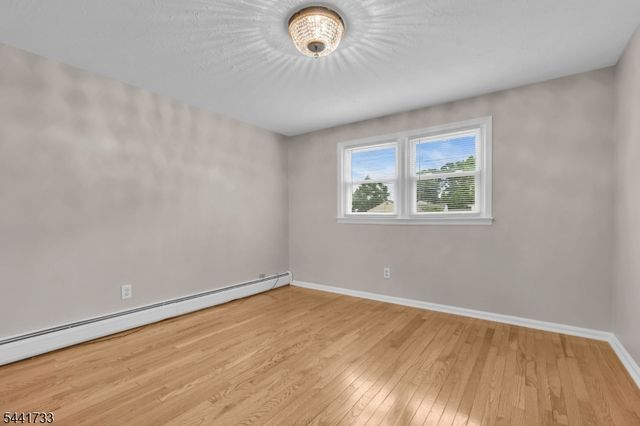 364 Franklin Ave, Kenilworth Boro, NJ 07033