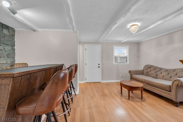 364 Franklin Ave, Kenilworth Boro, NJ 07033