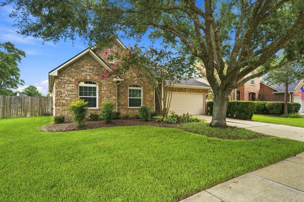3403 Appleton Drive, Pearland, TX 77584