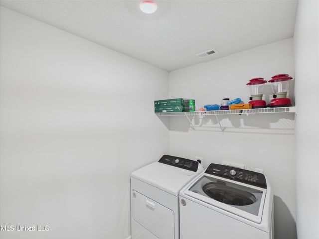 7303 Farm Ridge Drive, Horn Lake, MS 38637