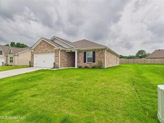 7303 Farm Ridge Drive, Horn Lake, MS 38637