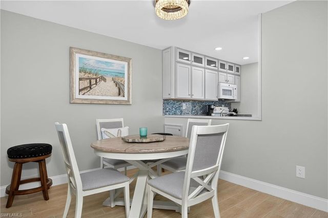 6220 Augusta DR 408, Fort Myers, FL 33907