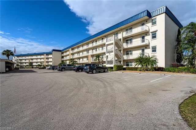 6220 Augusta DR 408, Fort Myers, FL 33907