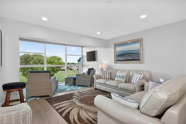 6220 Augusta DR 408, Fort Myers, FL 33907