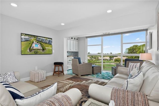 6220 Augusta DR 408, Fort Myers, FL 33907