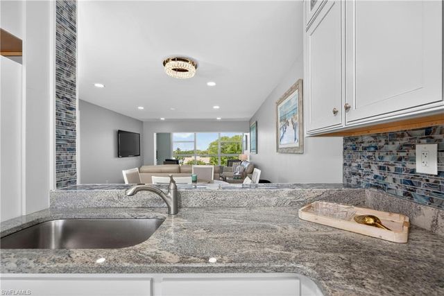 6220 Augusta DR 408, Fort Myers, FL 33907