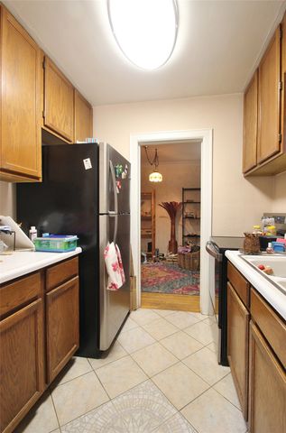 4505 Hickman Road, Des Moines, IA 50310