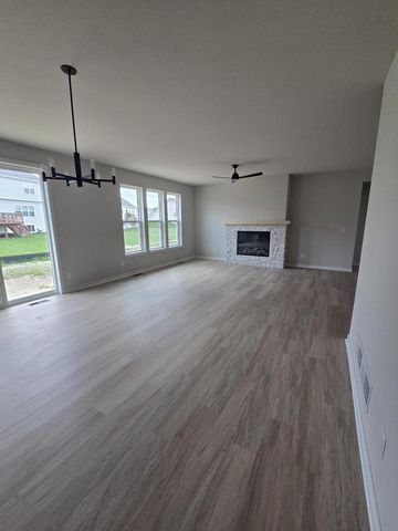 1549 Patton DRIVE, Hartford, WI 53027