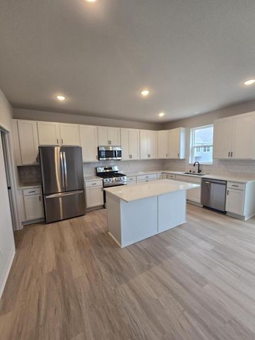 1549 Patton DRIVE, Hartford, WI 53027